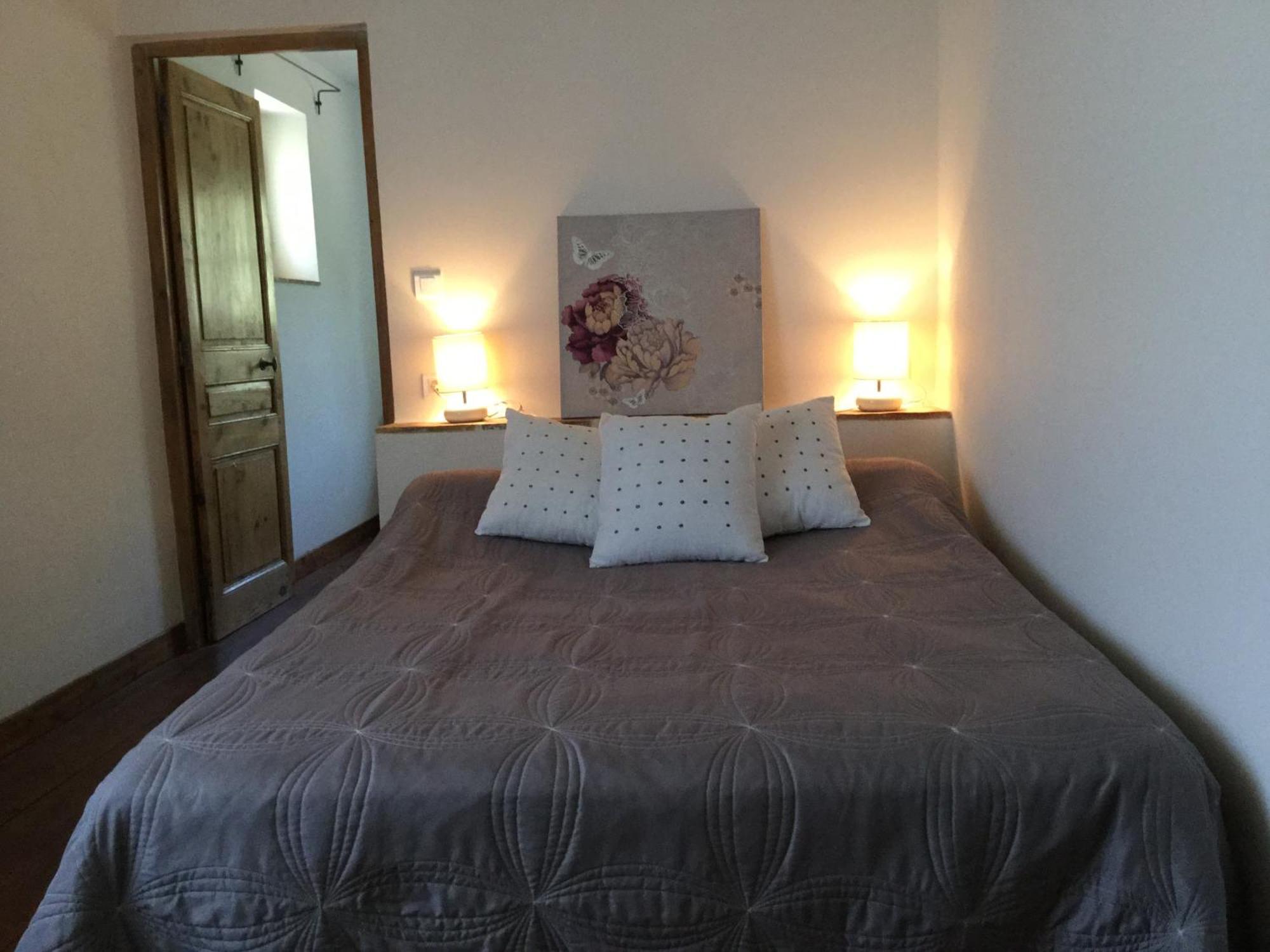 Вилла 19Th Century Provencal Mas With Pool In Provence In The Luberon, Sleeps 6 Лакост Экстерьер фото