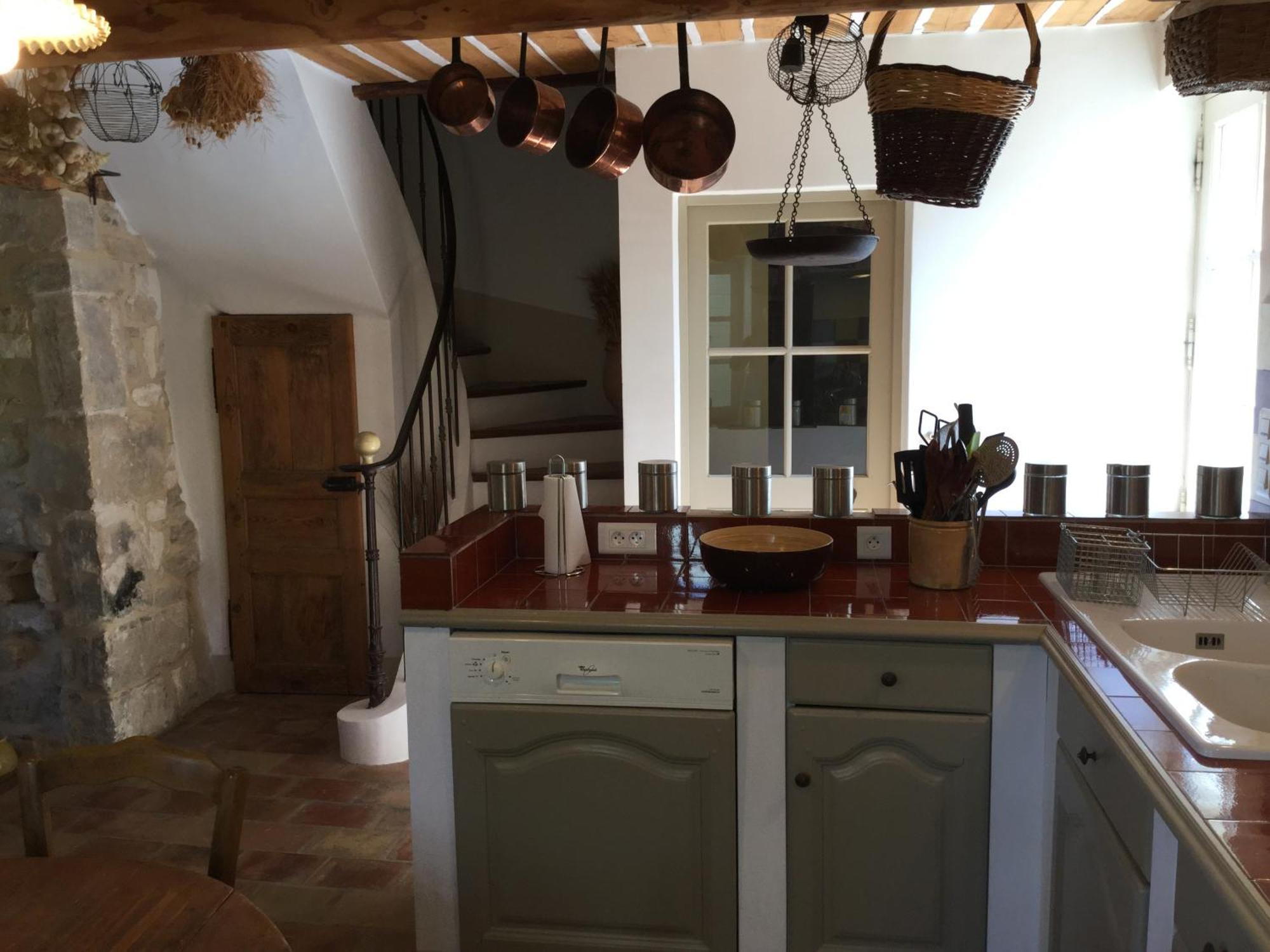 Вилла 19Th Century Provencal Mas With Pool In Provence In The Luberon, Sleeps 6 Лакост Экстерьер фото